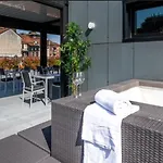 Konukevi Ca' San Cristoforo & 4*
