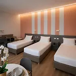Guest house Ca' San Cristoforo & 4*